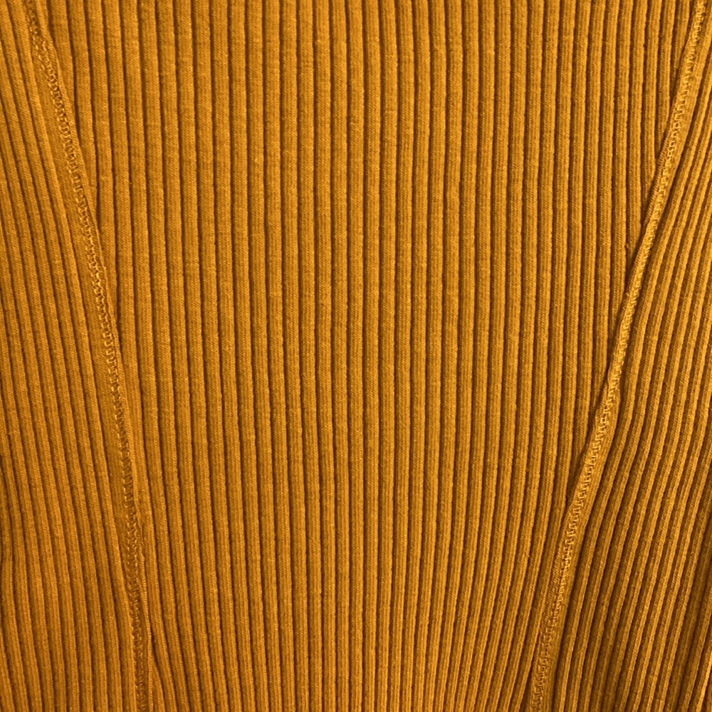 Yellow Ribbed Bodysuit With Lace Edging - Picture 3 of 4